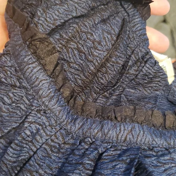 Runaway Bicycle Anna Top In Navy Handloomed Silk Size S/M - Picture 14 of 14